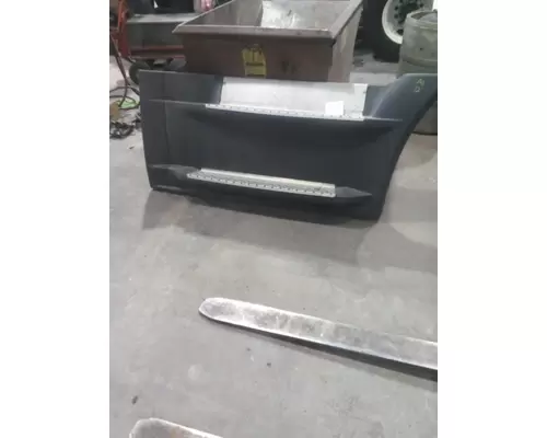 FREIGHTLINER CASCADIA 125 CAB SKIRTSIDE FAIRING