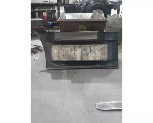 FREIGHTLINER CASCADIA 125 CAB SKIRTSIDE FAIRING
