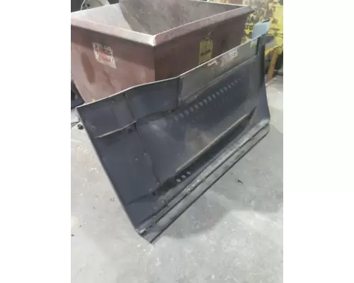 FREIGHTLINER CASCADIA 125 CAB SKIRTSIDE FAIRING