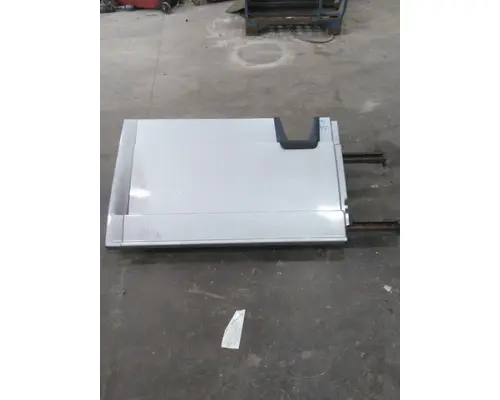 FREIGHTLINER CASCADIA 125 CAB SKIRTSIDE FAIRING