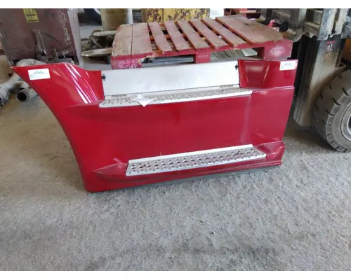FREIGHTLINER CASCADIA 125 CAB SKIRTSIDE FAIRING