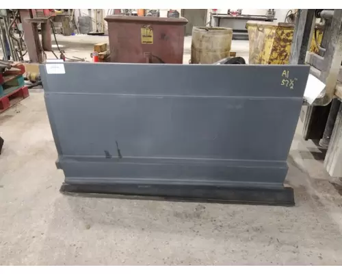 FREIGHTLINER CASCADIA 125 CAB SKIRTSIDE FAIRING