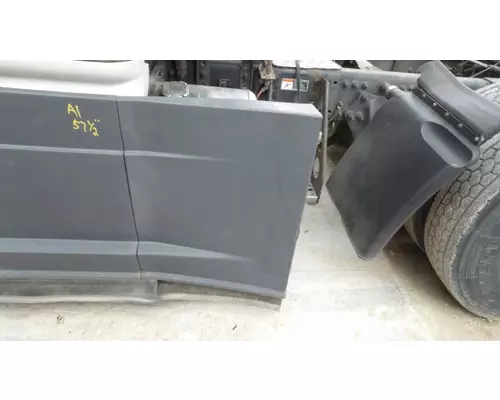 FREIGHTLINER CASCADIA 125 CAB SKIRTSIDE FAIRING