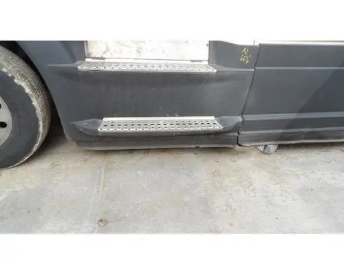 FREIGHTLINER CASCADIA 125 CAB SKIRTSIDE FAIRING