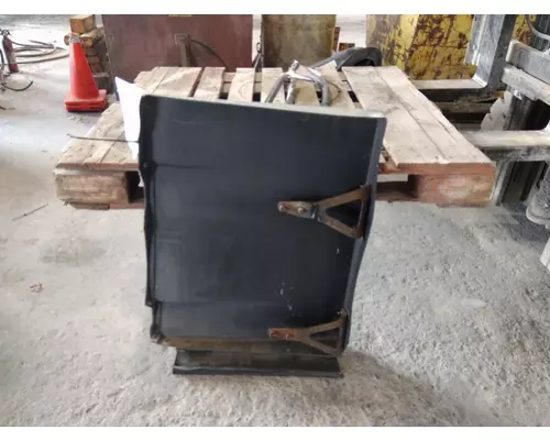 FREIGHTLINER CASCADIA 125 CAB SKIRTSIDE FAIRING