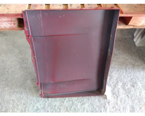 FREIGHTLINER CASCADIA 125 CAB SKIRTSIDE FAIRING