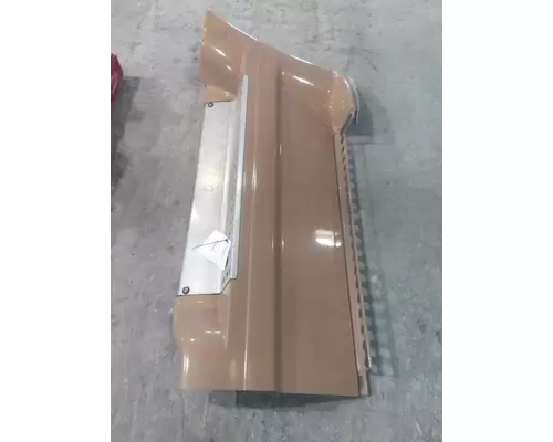 FREIGHTLINER CASCADIA 125 CAB SKIRTSIDE FAIRING