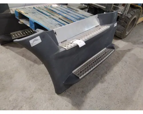 FREIGHTLINER CASCADIA 125 CAB SKIRTSIDE FAIRING