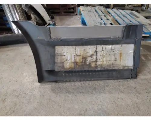 FREIGHTLINER CASCADIA 125 CAB SKIRTSIDE FAIRING