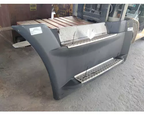 FREIGHTLINER CASCADIA 125 CAB SKIRTSIDE FAIRING