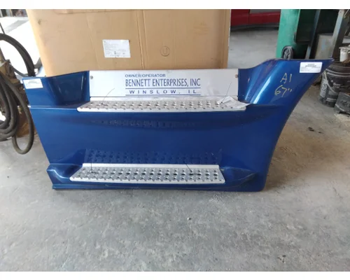 FREIGHTLINER CASCADIA 125 CAB SKIRTSIDE FAIRING