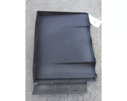 FREIGHTLINER CASCADIA 125 CAB SKIRTSIDE FAIRING