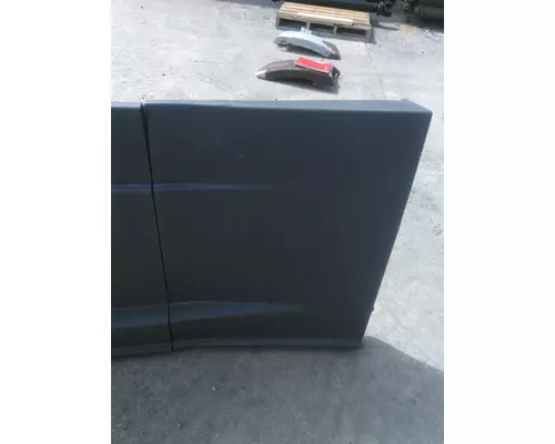 FREIGHTLINER CASCADIA 125 CAB SKIRTSIDE FAIRING