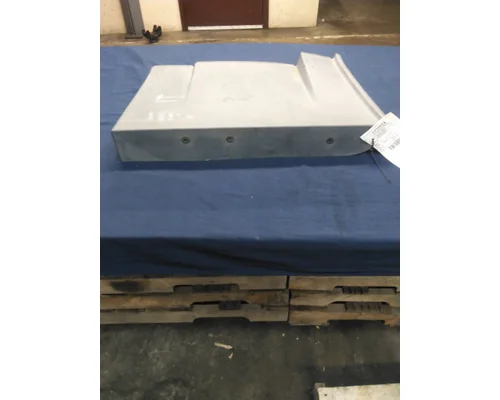 FREIGHTLINER CASCADIA 125 CAB SKIRTSIDE FAIRING