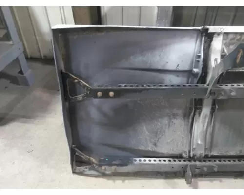 FREIGHTLINER CASCADIA 125 CAB SKIRTSIDE FAIRING