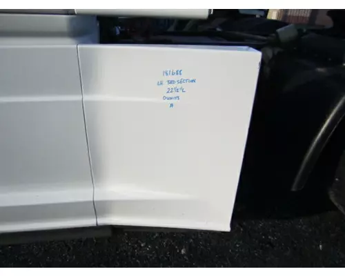 FREIGHTLINER CASCADIA 125 CAB SKIRTSIDE FAIRING