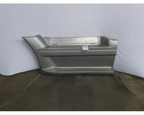 FREIGHTLINER CASCADIA 125 CAB SKIRTSIDE FAIRING