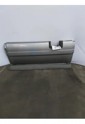 FREIGHTLINER CASCADIA 125 CAB SKIRT/SIDE FAIRING