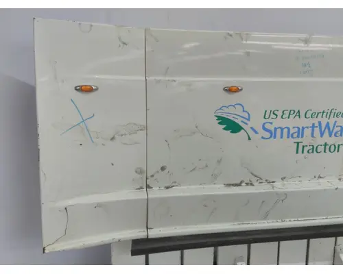 FREIGHTLINER CASCADIA 125 CAB SKIRTSIDE FAIRING