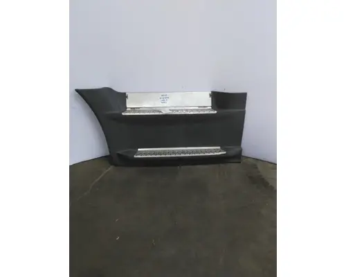 FREIGHTLINER CASCADIA 125 CAB SKIRTSIDE FAIRING