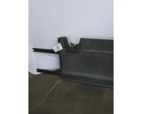 FREIGHTLINER CASCADIA 125 CAB SKIRTSIDE FAIRING