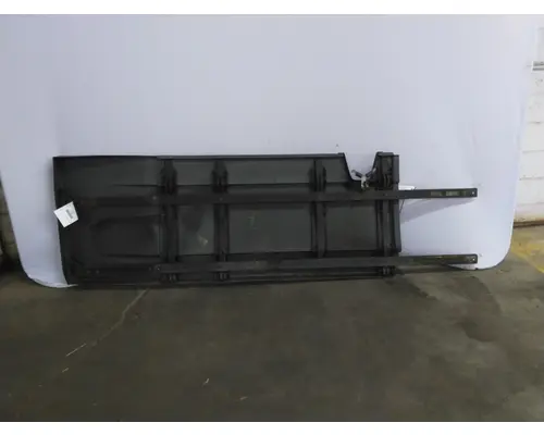 FREIGHTLINER CASCADIA 125 CAB SKIRTSIDE FAIRING