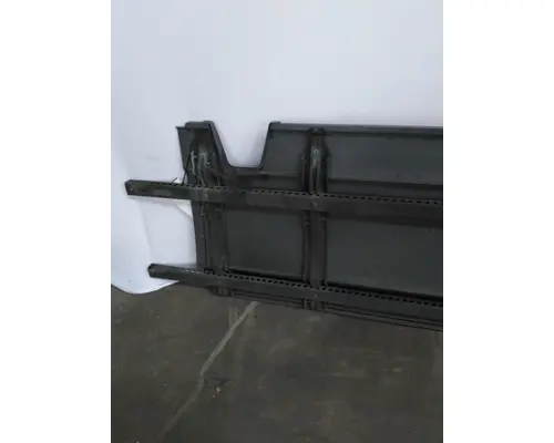 FREIGHTLINER CASCADIA 125 CAB SKIRTSIDE FAIRING