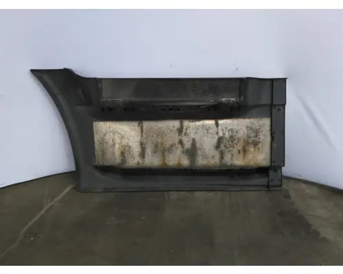FREIGHTLINER CASCADIA 125 CAB SKIRTSIDE FAIRING