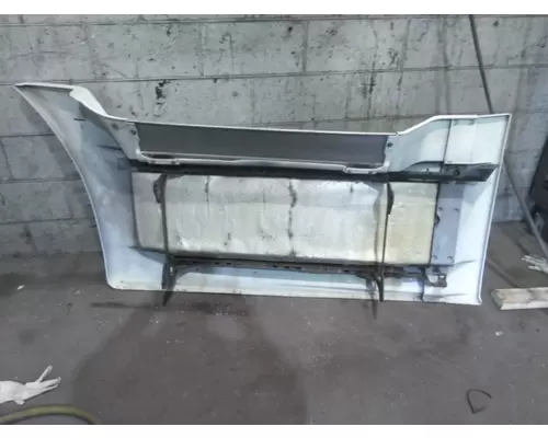 FREIGHTLINER CASCADIA 125 CAB SKIRTSIDE FAIRING