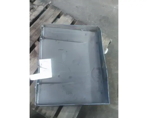 FREIGHTLINER CASCADIA 125 CAB SKIRTSIDE FAIRING