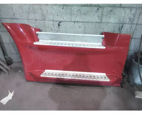 FREIGHTLINER CASCADIA 125 CAB SKIRTSIDE FAIRING