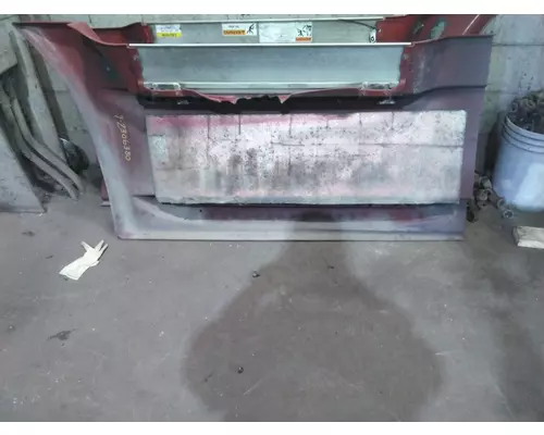 FREIGHTLINER CASCADIA 125 CAB SKIRTSIDE FAIRING