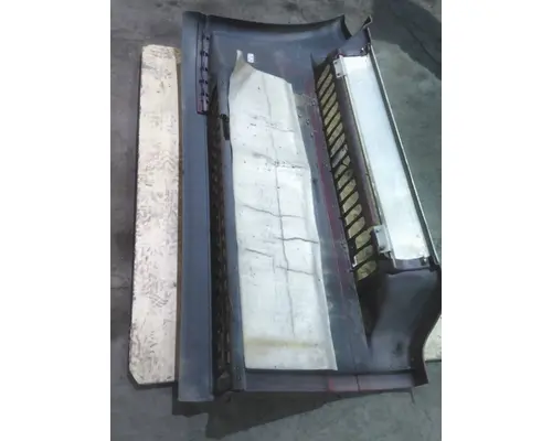 FREIGHTLINER CASCADIA 125 CAB SKIRTSIDE FAIRING