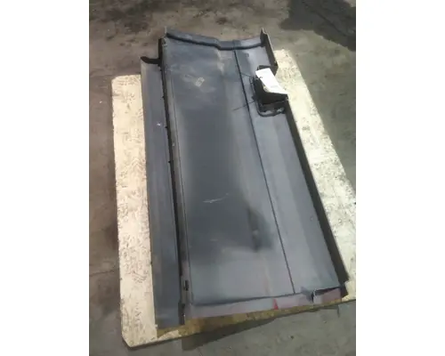 FREIGHTLINER CASCADIA 125 CAB SKIRTSIDE FAIRING