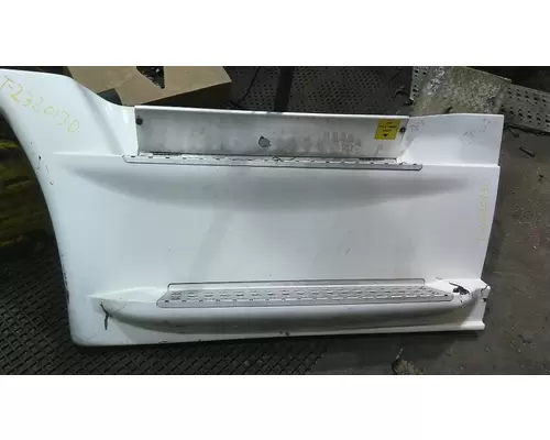 FREIGHTLINER CASCADIA 125 CAB SKIRTSIDE FAIRING