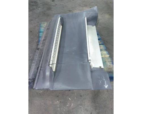 FREIGHTLINER CASCADIA 125 CAB SKIRTSIDE FAIRING