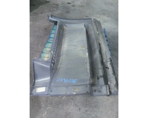 FREIGHTLINER CASCADIA 125 CAB SKIRTSIDE FAIRING