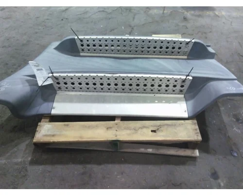 FREIGHTLINER CASCADIA 125 CAB SKIRTSIDE FAIRING