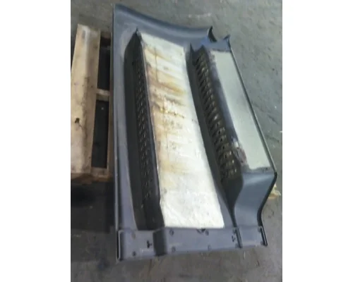 FREIGHTLINER CASCADIA 125 CAB SKIRTSIDE FAIRING