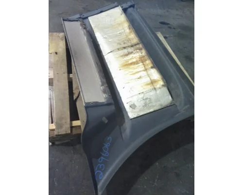 FREIGHTLINER CASCADIA 125 CAB SKIRTSIDE FAIRING