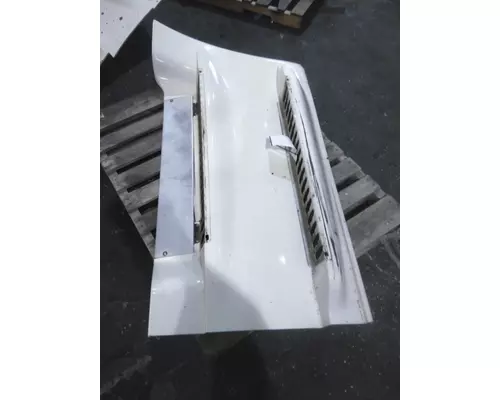 FREIGHTLINER CASCADIA 125 CAB SKIRTSIDE FAIRING