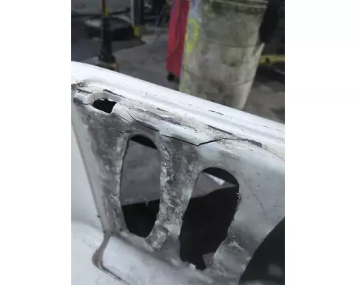 FREIGHTLINER CASCADIA 125 CAB SKIRTSIDE FAIRING