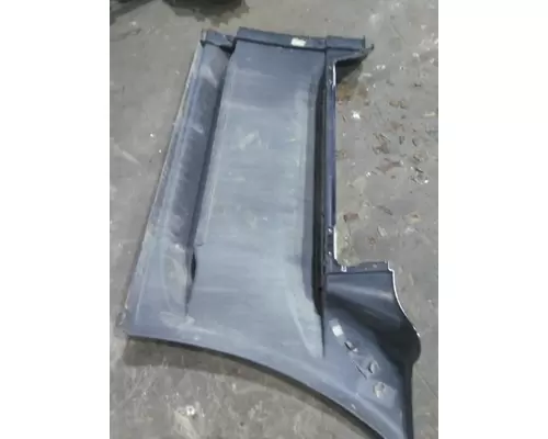 FREIGHTLINER CASCADIA 125 CAB SKIRTSIDE FAIRING