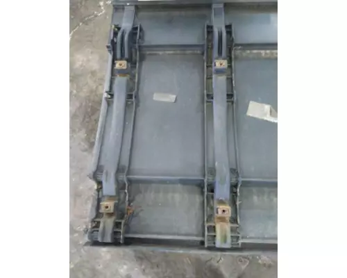FREIGHTLINER CASCADIA 125 CAB SKIRTSIDE FAIRING