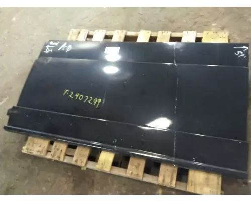 FREIGHTLINER CASCADIA 125 CAB SKIRTSIDE FAIRING