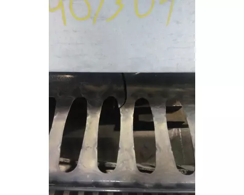 FREIGHTLINER CASCADIA 125 CAB SKIRTSIDE FAIRING
