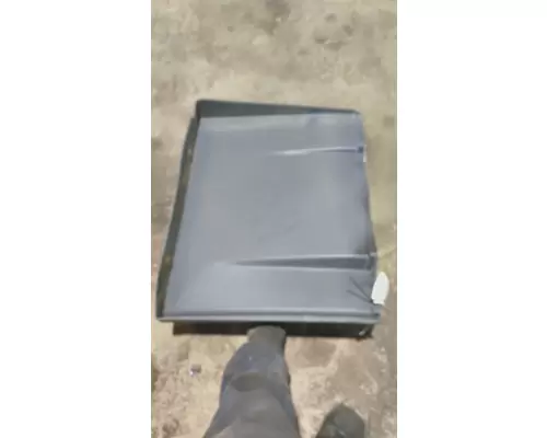 FREIGHTLINER CASCADIA 125 CAB SKIRTSIDE FAIRING