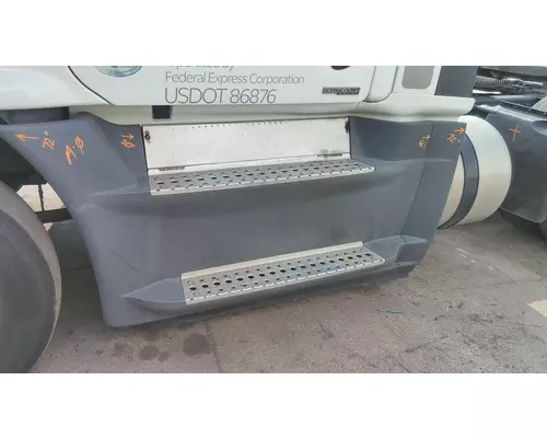 FREIGHTLINER CASCADIA 125 CAB SKIRTSIDE FAIRING