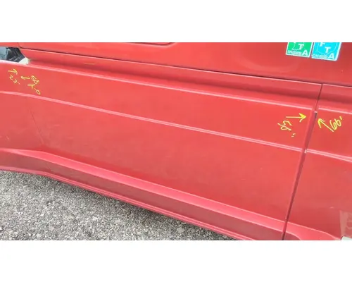FREIGHTLINER CASCADIA 125 CAB SKIRTSIDE FAIRING