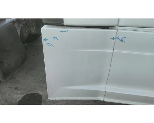 FREIGHTLINER CASCADIA 125 CAB SKIRT/SIDE FAIRING